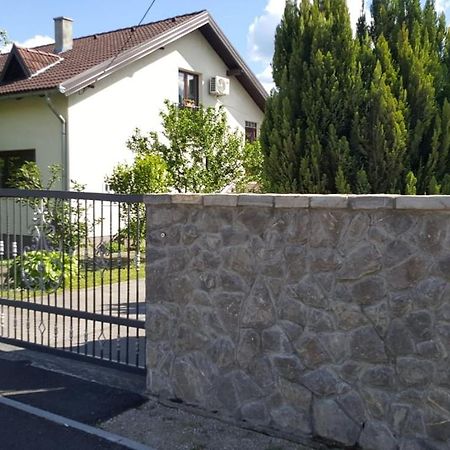 Apartman "Em" Bihac Luaran gambar