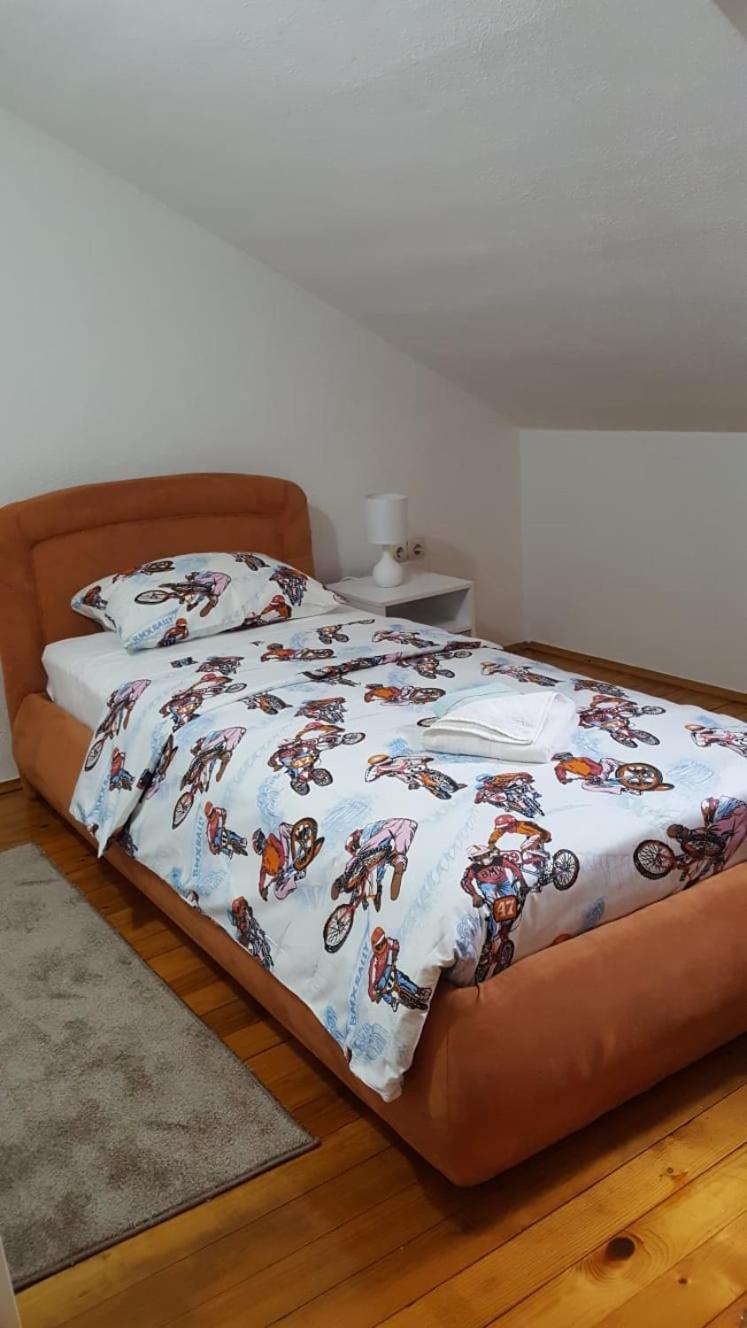 Apartman "Em" Bihac Luaran gambar